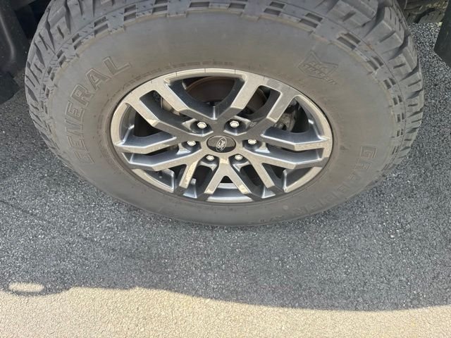 Used 2023 Gray Ford XLT image 4