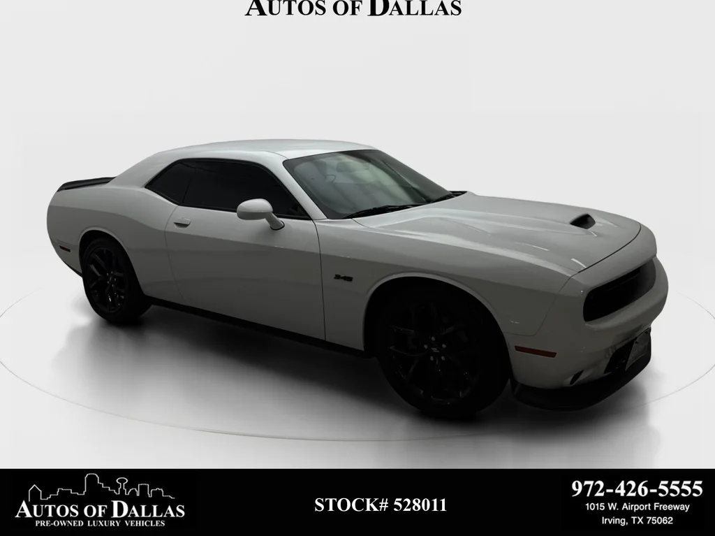 2023 Dodge Challenger R/T's photo