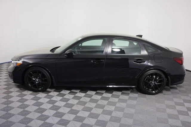 Used 2025 Black Honda Sport image 5