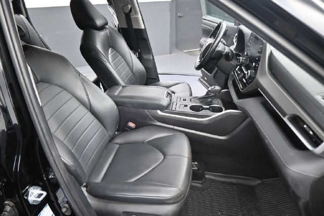 Used 2021 Black Toyota XLE image 14