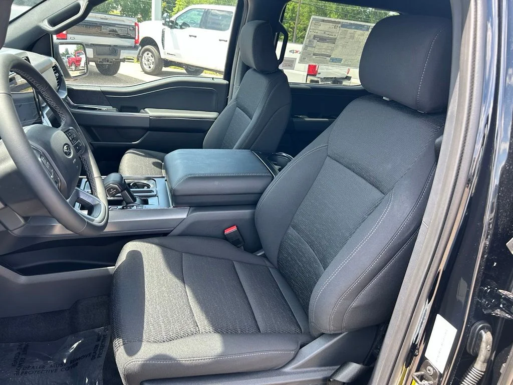 New 2026 Black Ford XLT image 10