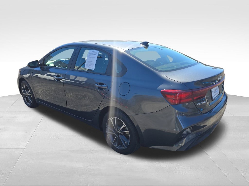 Used 2024 Gray Kia LXS image 3