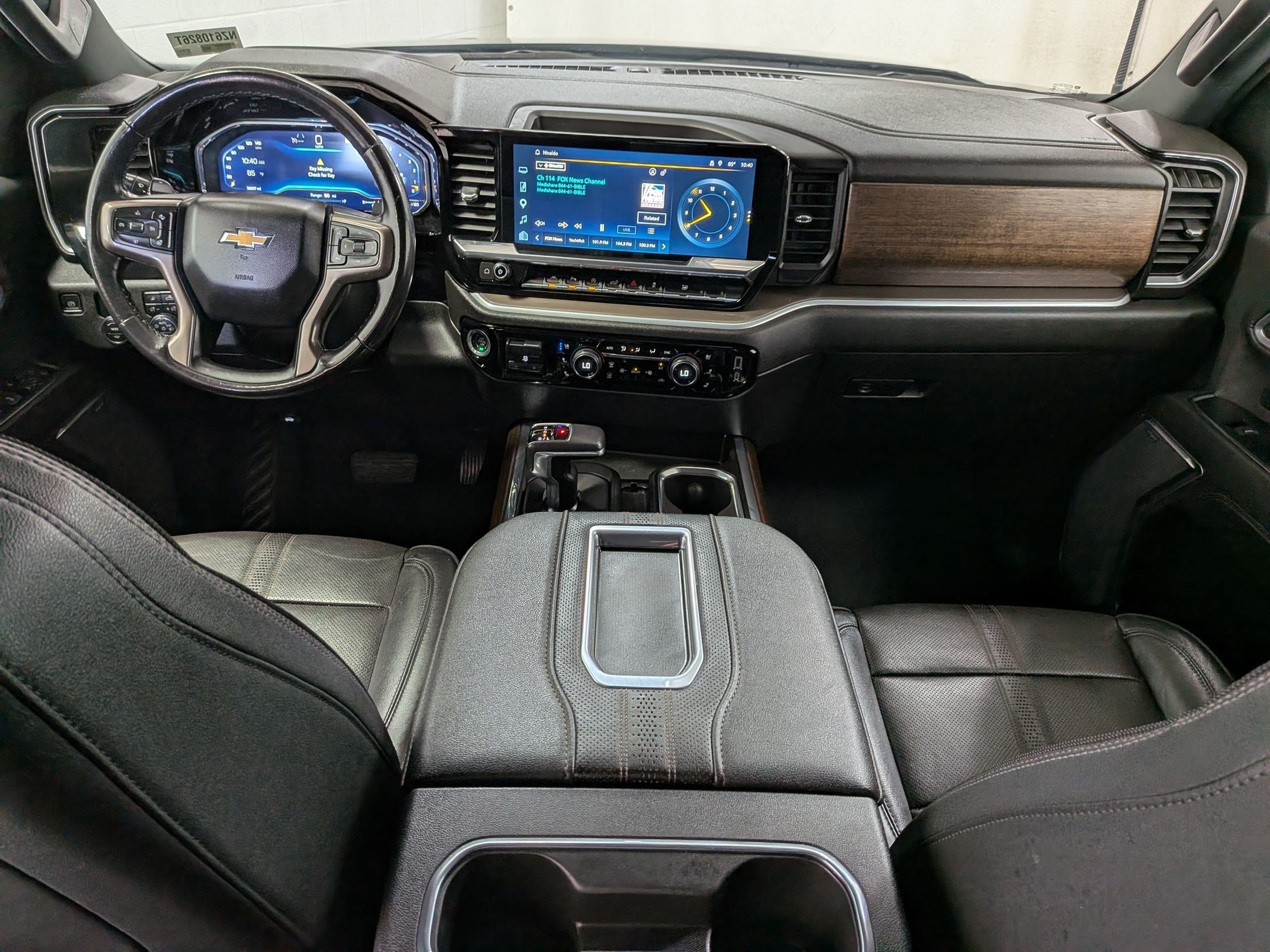 Used 2022 Dark Ash Metallic Chevrolet High Country image 27