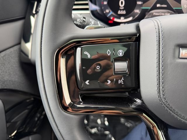 Certified Used 2026 White Land Rover Dynamic SE image 22