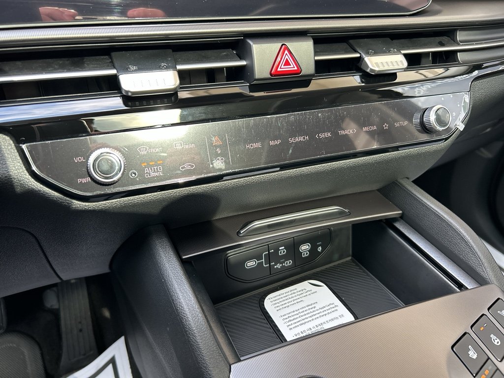 New 2026 Gravity Gray Kia SX Prestige image 23