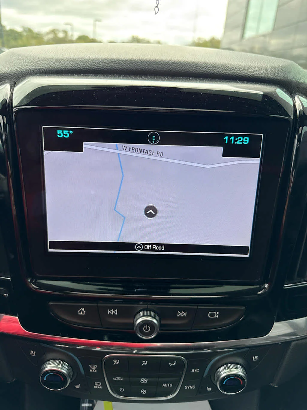 Used 2018 Summit White Chevrolet Premier image 14