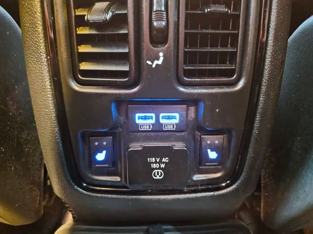 Used 2022 White Dodge R/T Plus image 21