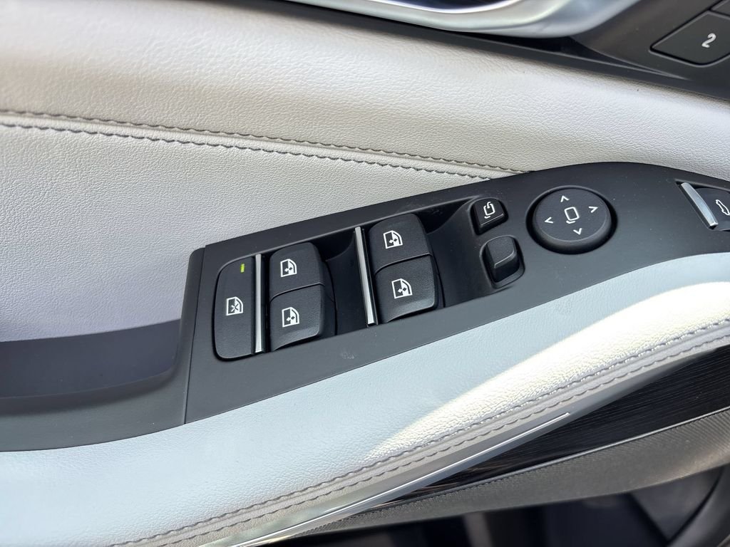 New 2026 Carbon Black Metallic BMW xDrive40i image 22