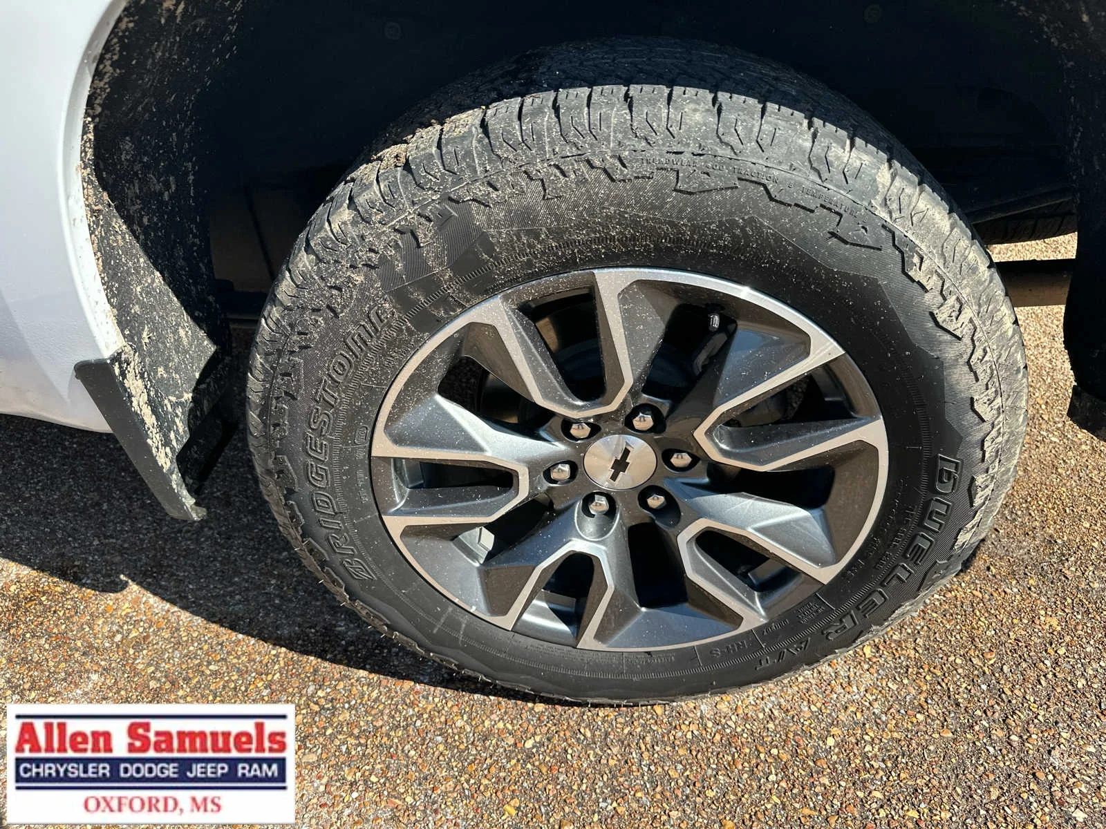 Used 2024 Summit White Chevrolet RST image 54