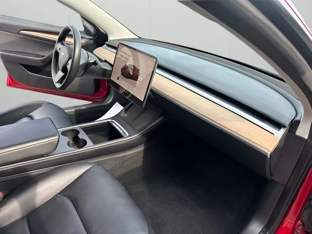 Used 2022 Red Tesla Performance image 33