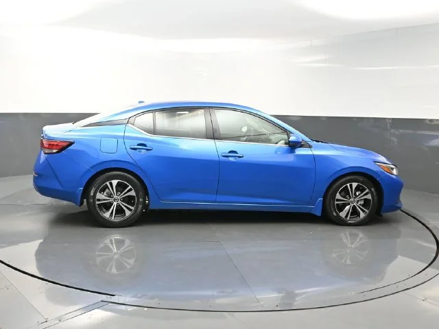Used 2020 Blue Nissan SV image 8
