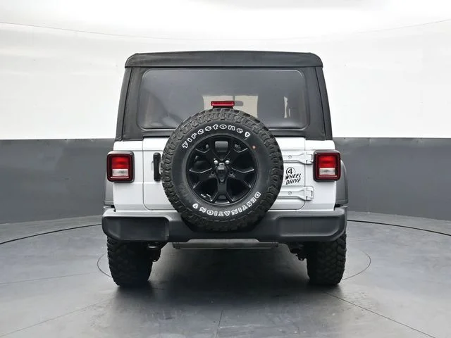 Used 2022 White Jeep Unlimited Willys image 5