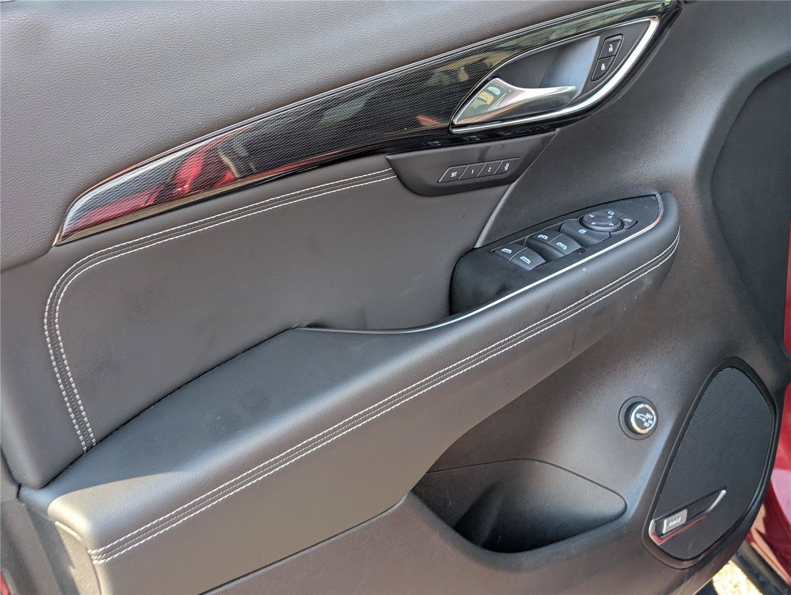 2023 Buick Envision Essence - Photo 14