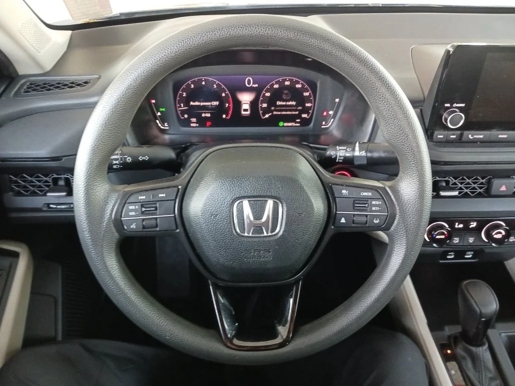 Used 2023 Gray Honda EX image 17
