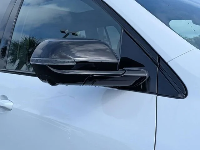 New 2026 Iridescent White Tricoat Buick Sport Touring image 10