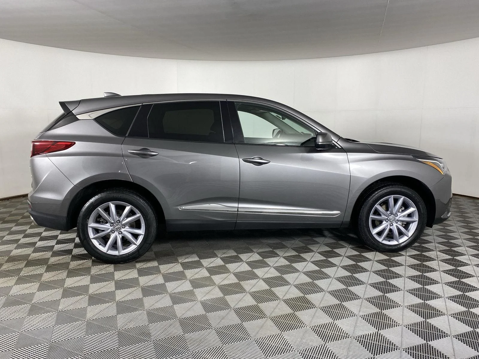 Used 2024 Liquid Carbon Metallic Acura  image 10