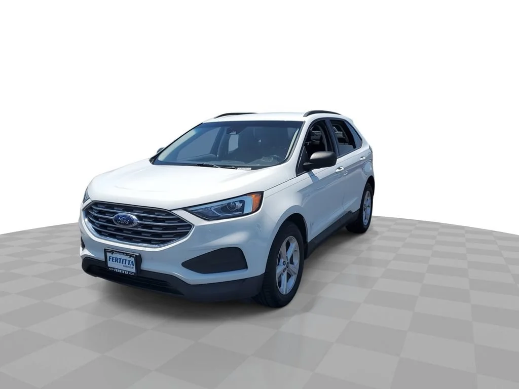 Used 2020 White Ford SE image 4