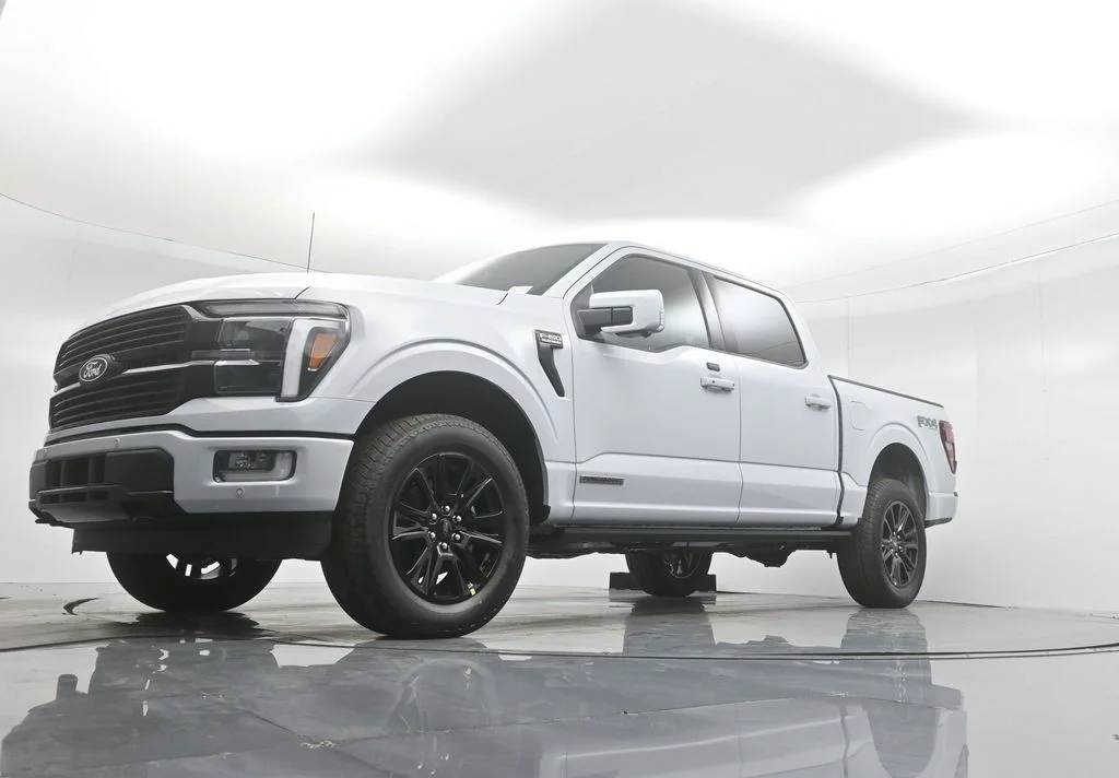 2025 Ford F-150 Platinum - Photo 47