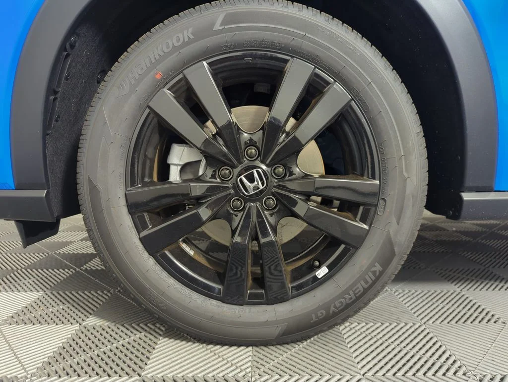 New 2027 Boost Blue Pearl Honda Sport image 11