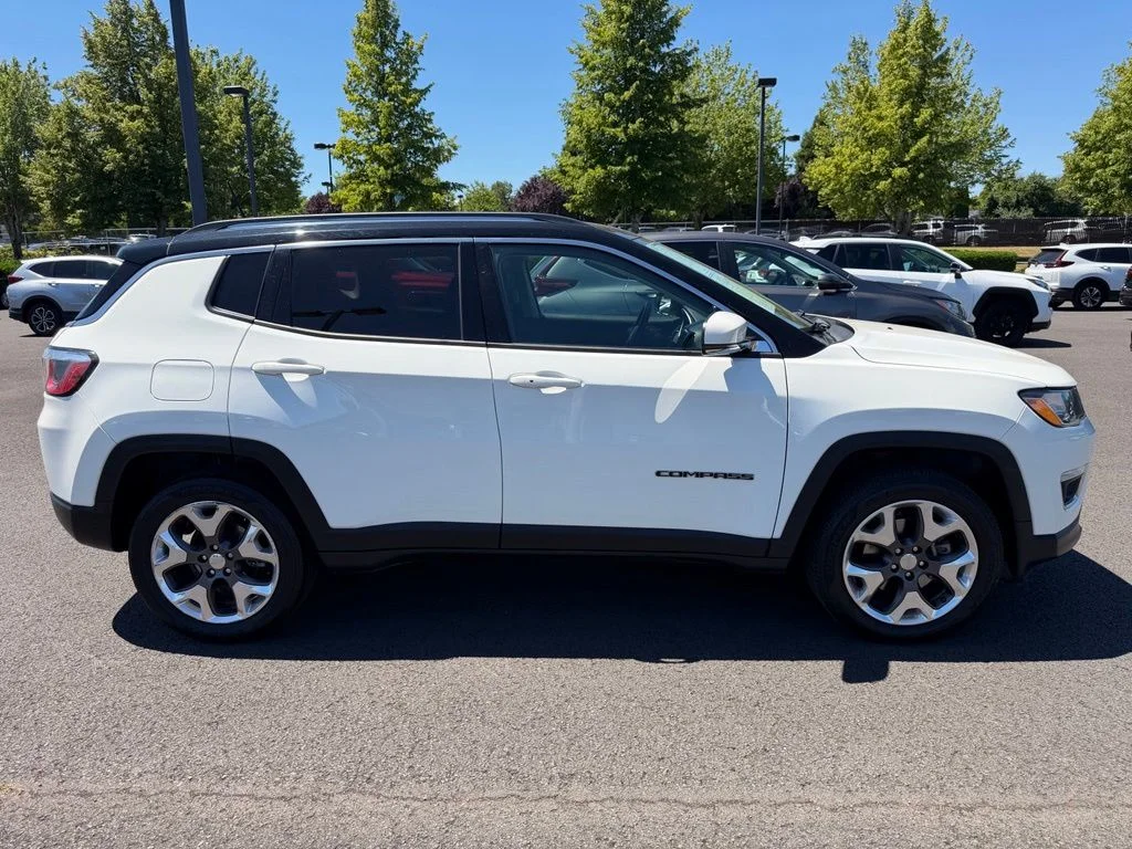 Used 2020 White Clearcoat Jeep Limited image 9