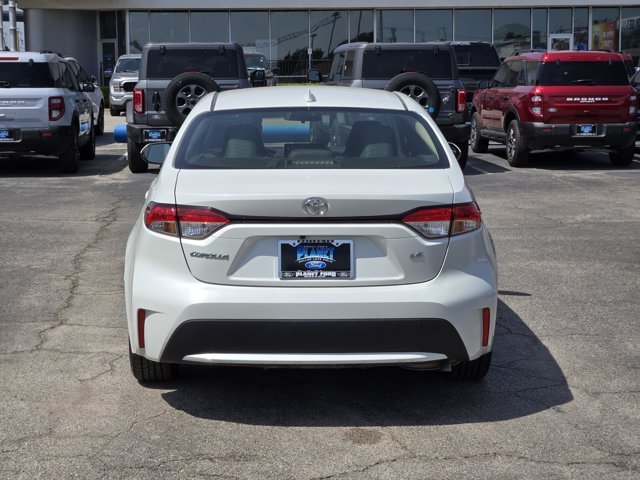 Used 2020 Blizzard Pearl Toyota  image 6