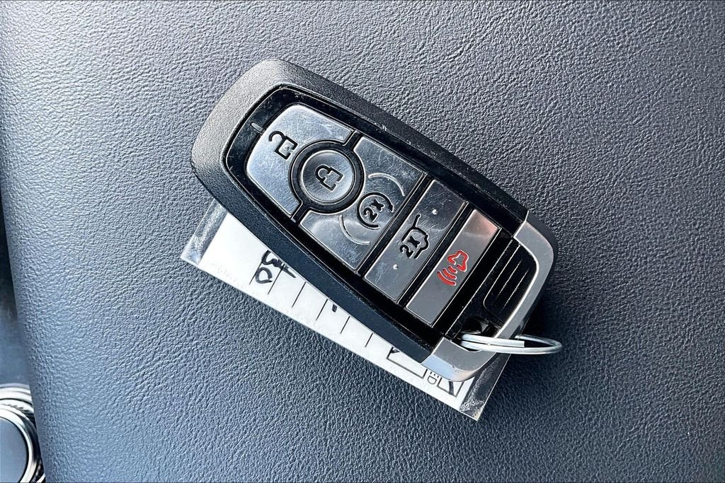 Used 2025 Gray Metallic Ford ST-Line image 6