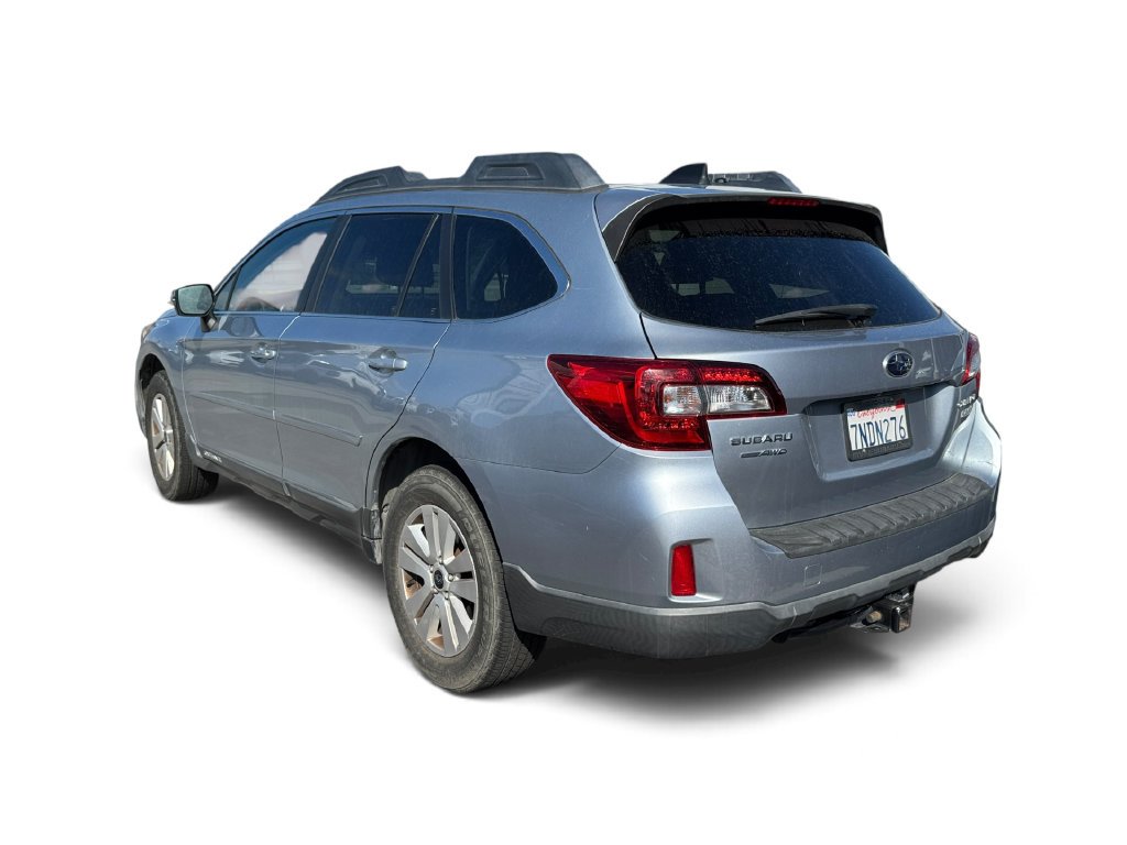 Used 2016 Silver Subaru 2.5i Premium image 3