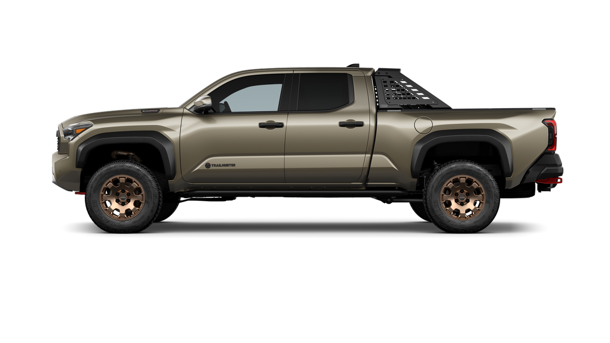 New 2026 Bronze Oxide Toyota Trailhunter image 4