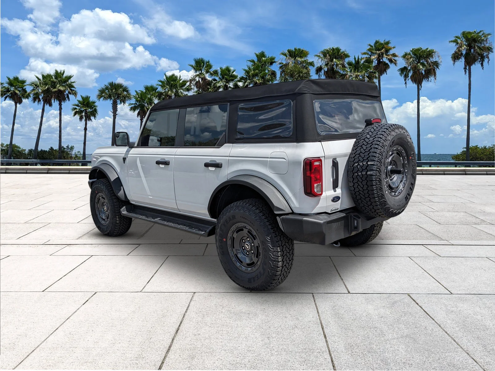 New 2025 Oxford White Ford Base image 5