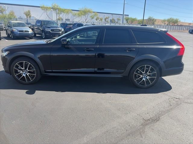 Used 2018  Volvo T6INSCRIPT image 7