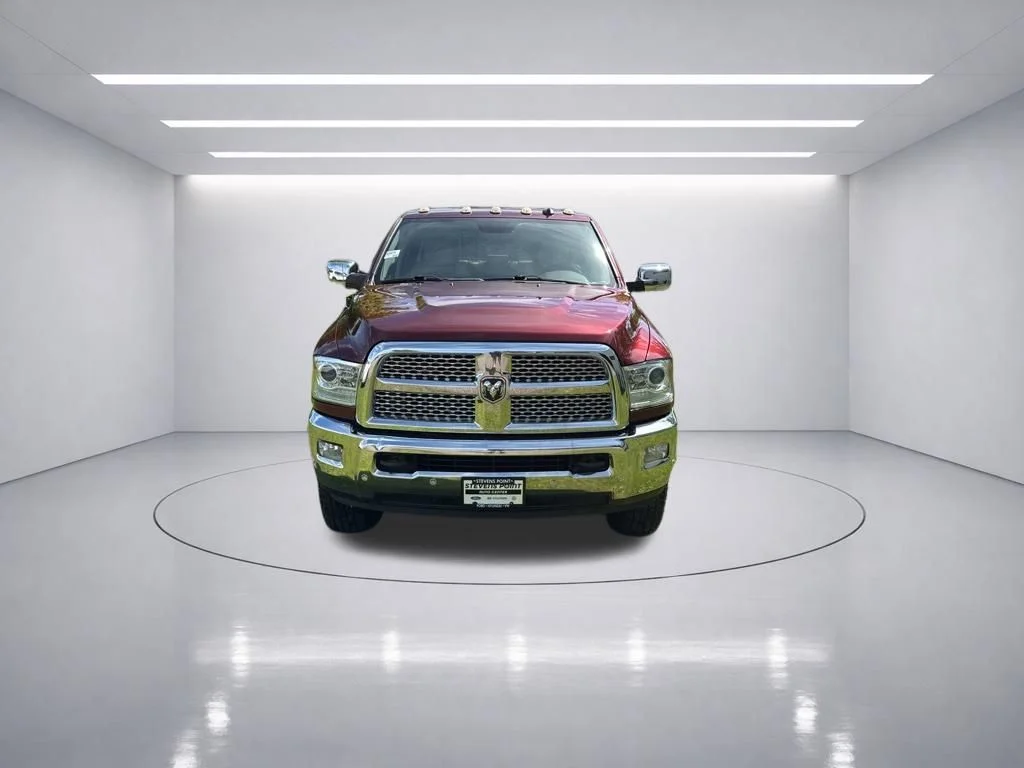 Used 2017 Delmonico Red Pearlcoat Ram Laramie image 10