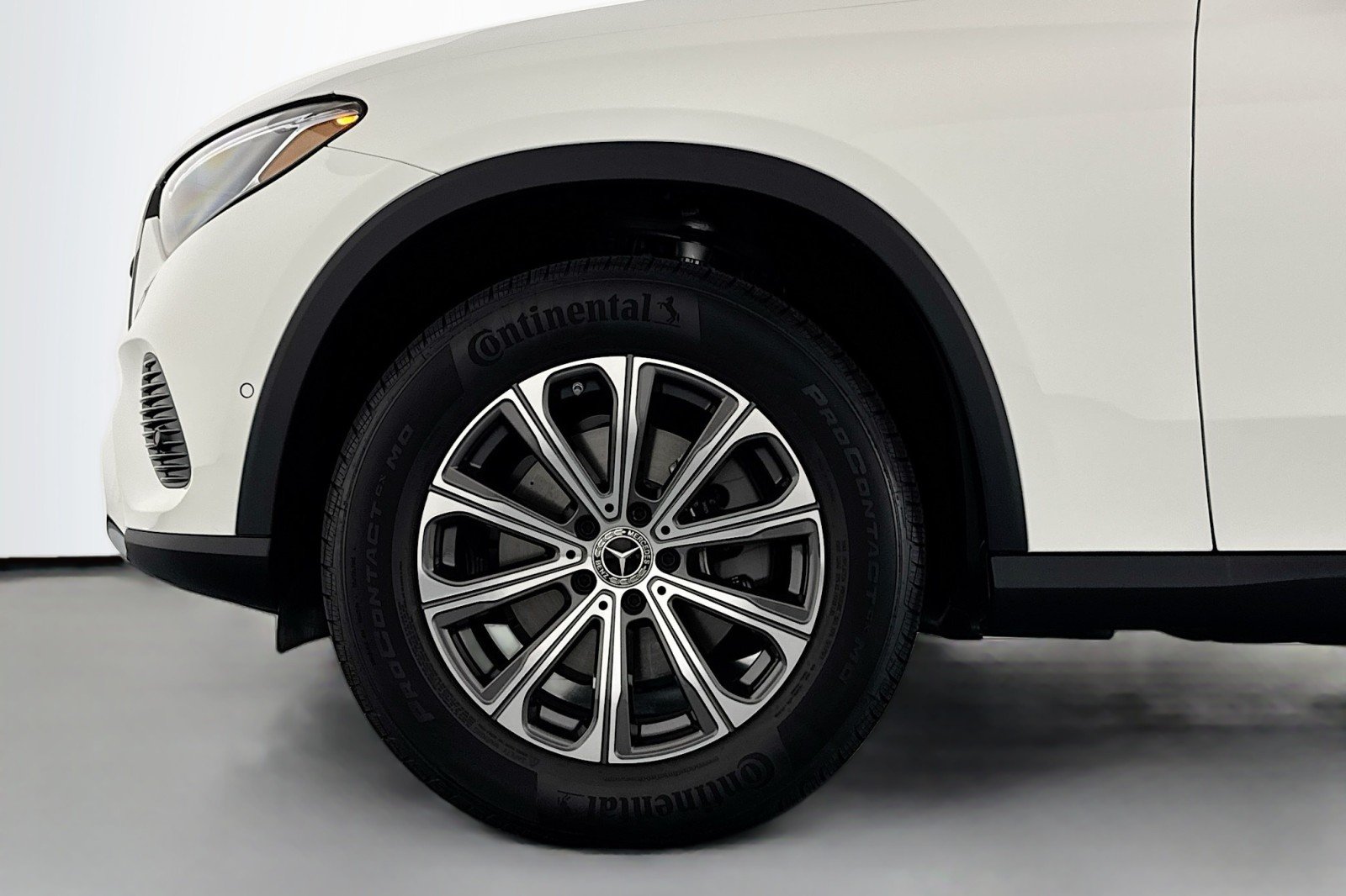 Certified Used 2026 Polar White Mercedes-Benz 300 image 11