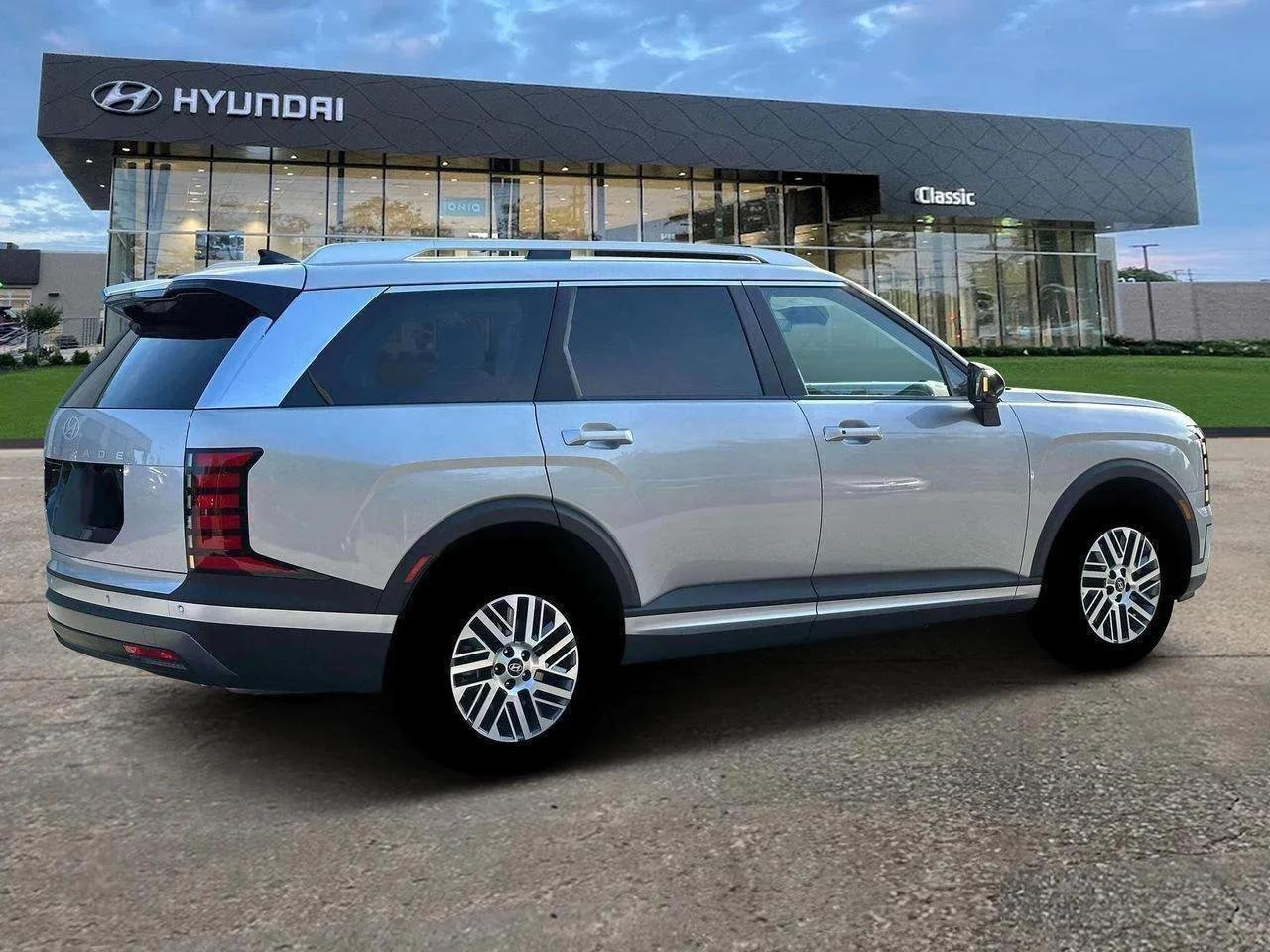 New 2026 Typhoon Silver Metallic Hyundai SEL 7P image 8
