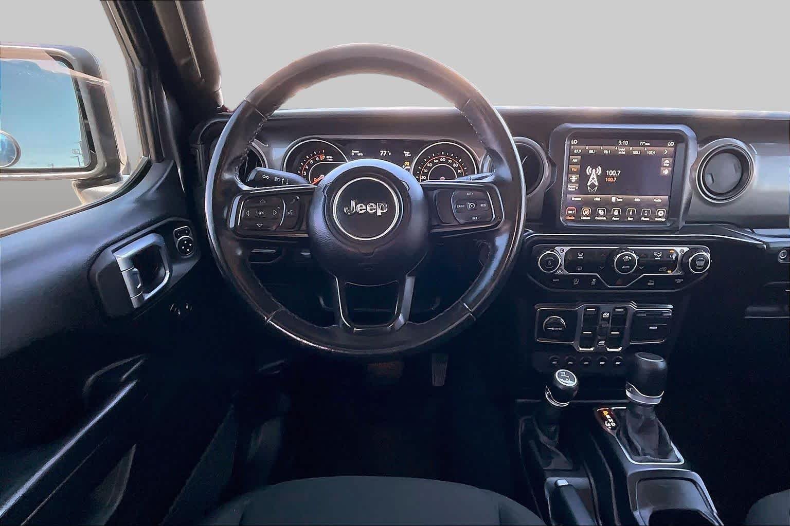 Pre-Owned 2021 Jeep Gladiator Willys