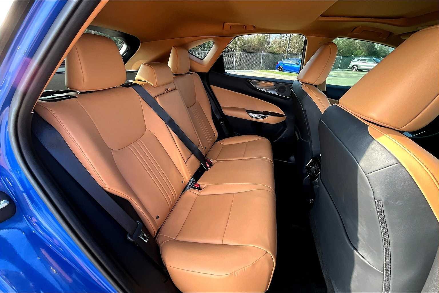 Used 2024 Grecian Water Lexus  image 19