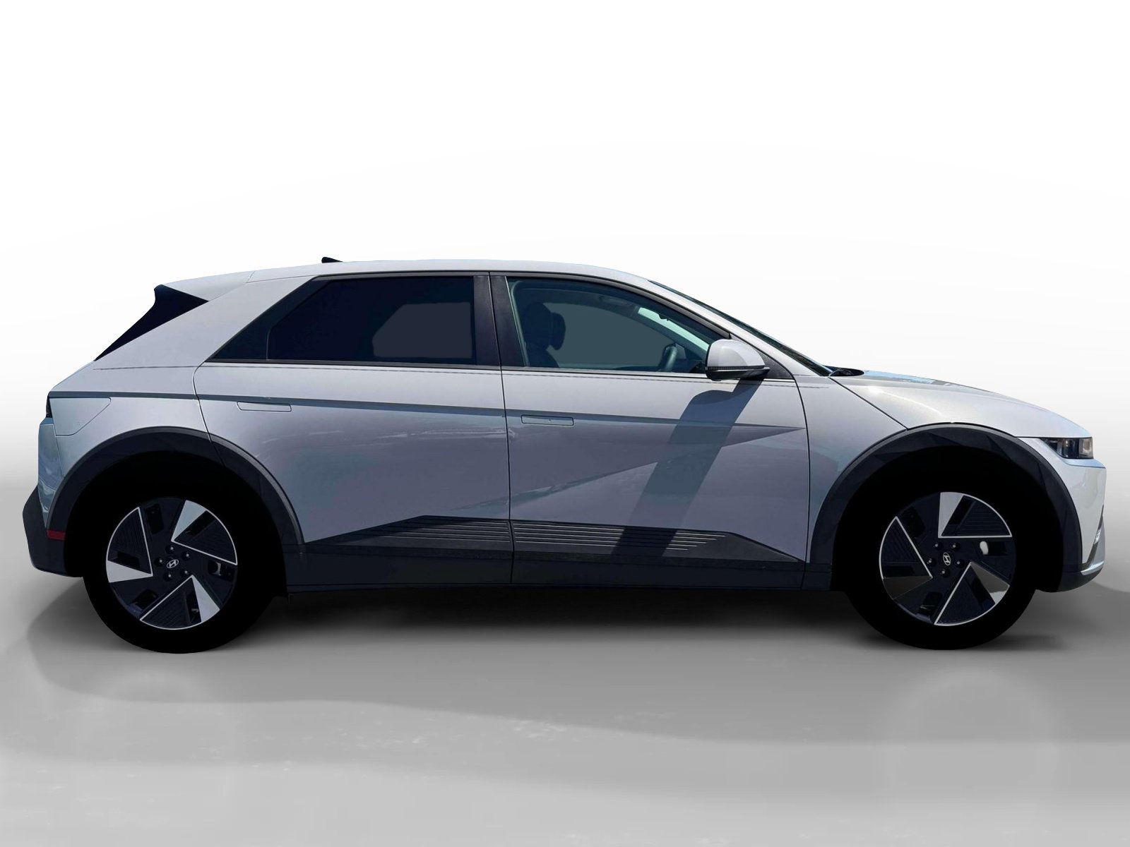 New 2026 Cyber Gray Hyundai SE image 9
