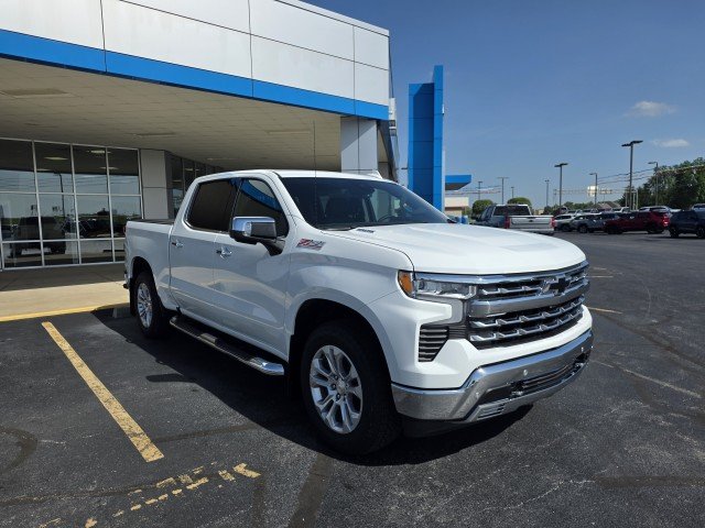 New 2026 Summit White Chevrolet LTZ image 35