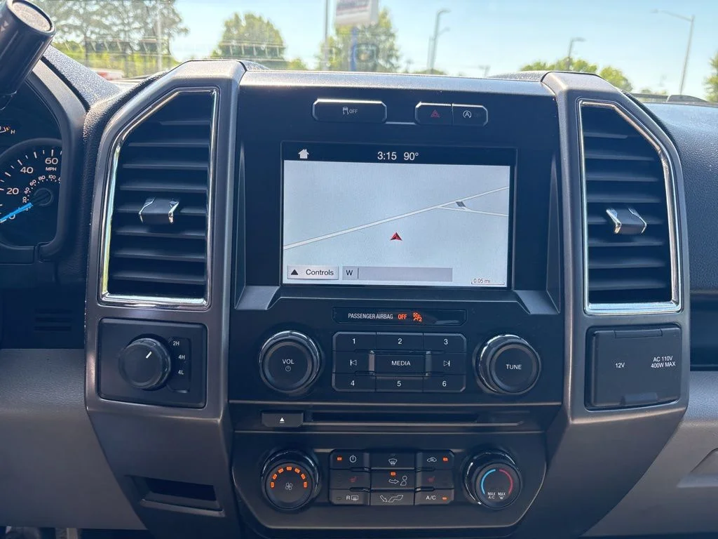 Used 2016 Shadow Black Ford XLT image 20
