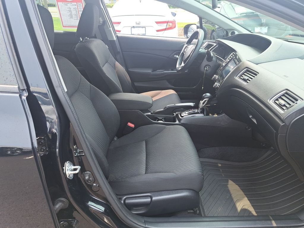 Used 2015 Black Honda SE image 34