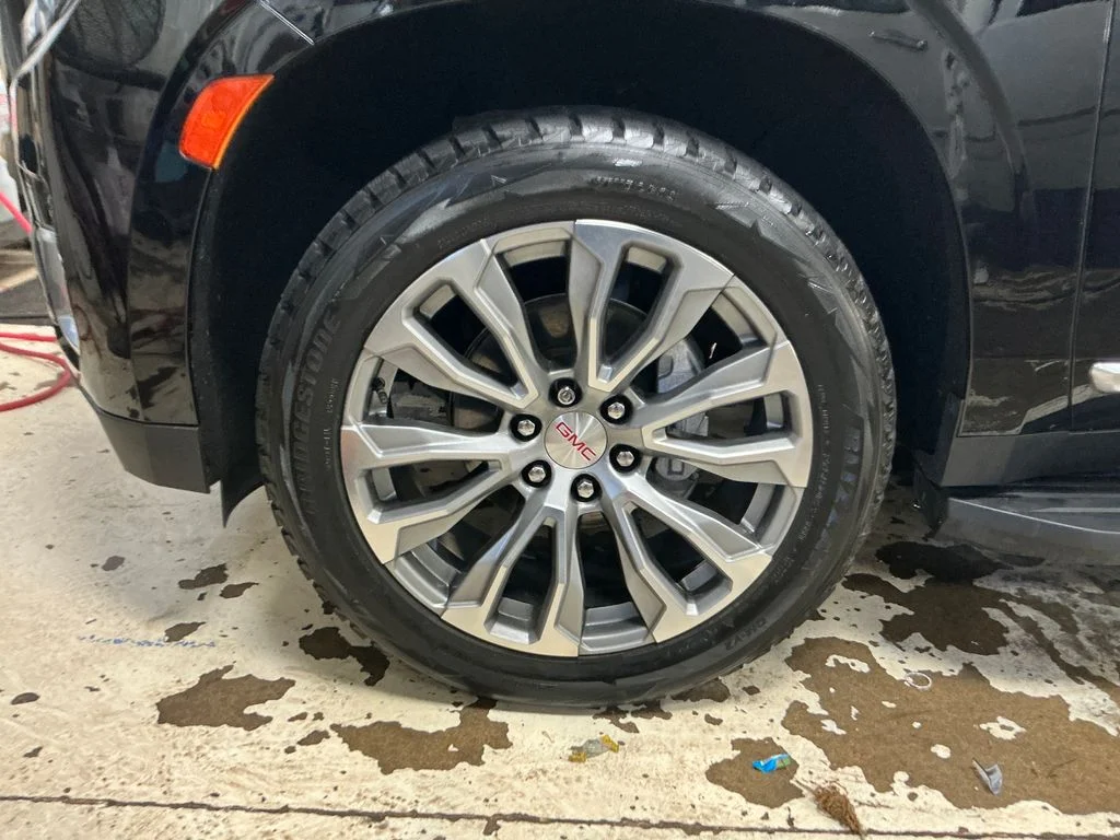 Used 2021 Black GMC Denali image 11