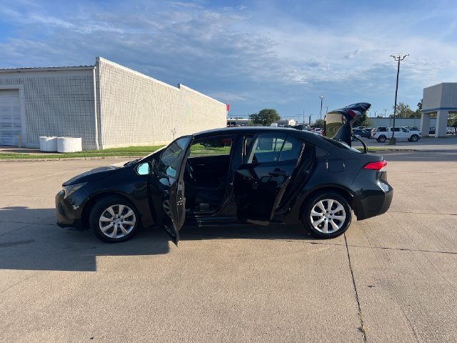 Used 2020 Black Toyota LE image 3