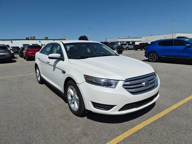 Used 2018 White Ford SEL image 3