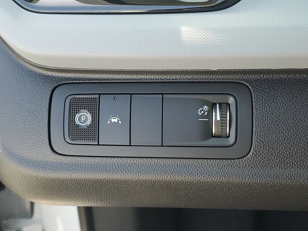 2027 Chevrolet Bolt LT - Photo 22