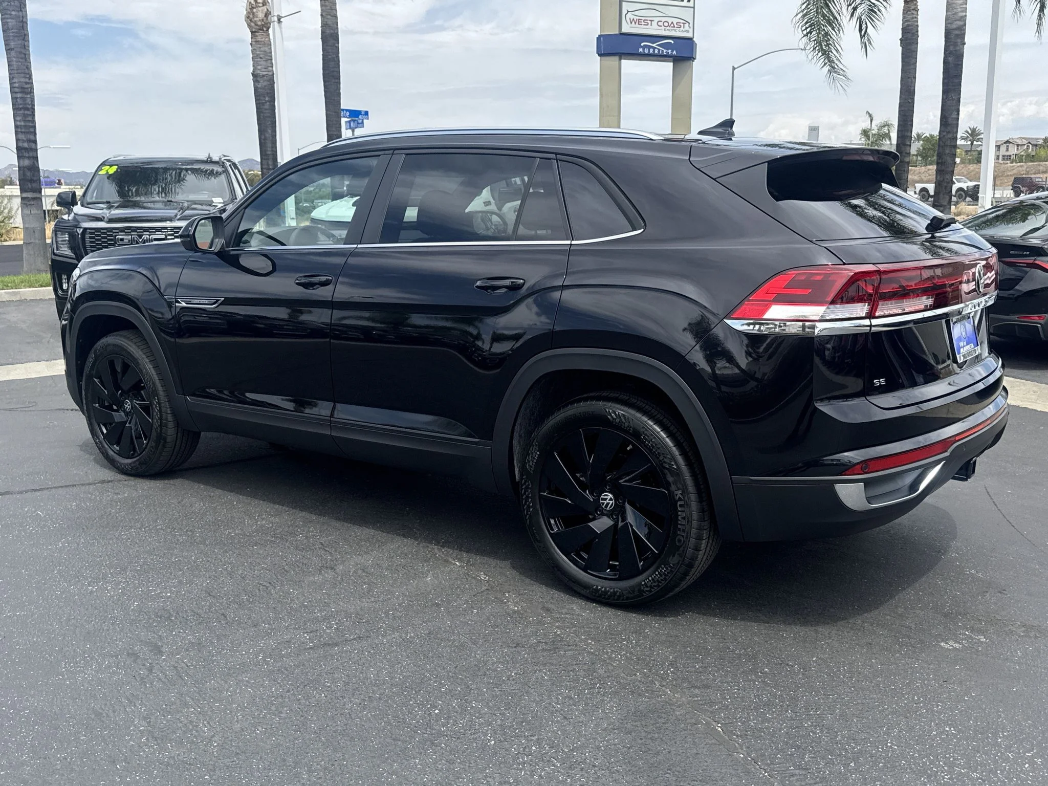 New 2026 Deep Black Pearl Volkswagen 2.0T SE w/Technology image 5