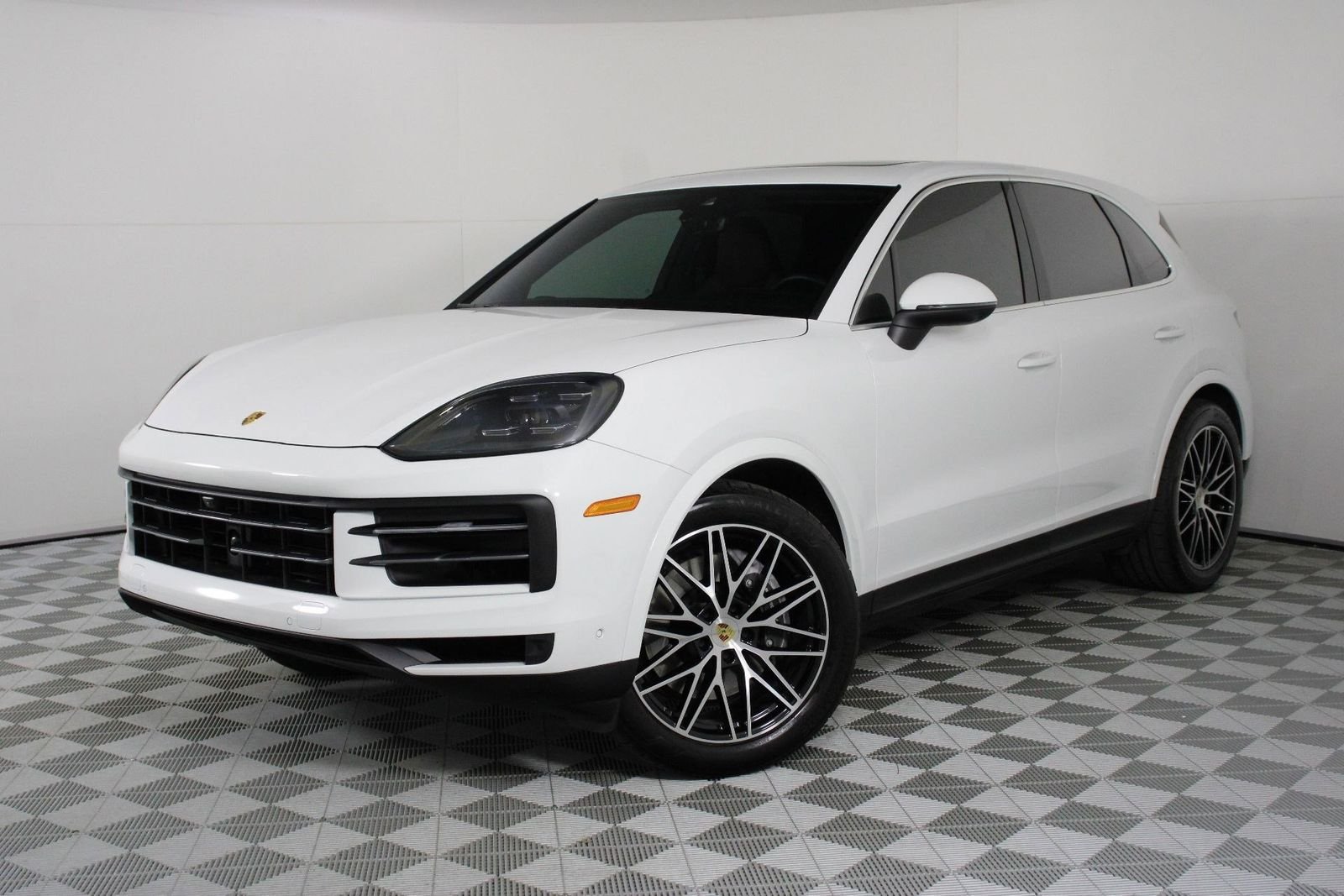 2024 Porsche Cayenne Base