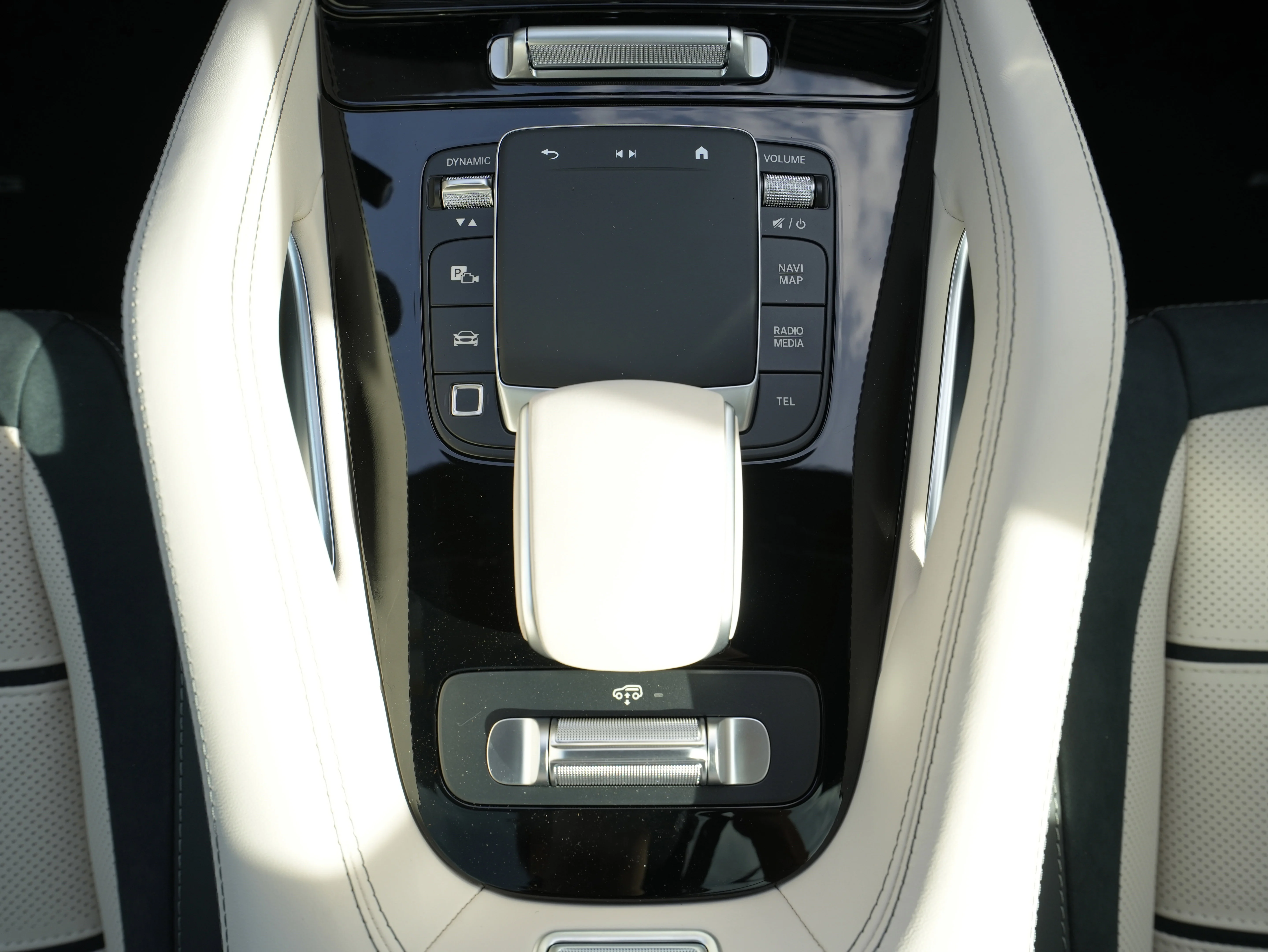 New 2026 OBSIDIAN BLACK Mercedes-Benz AMG® GLE 53 image 36