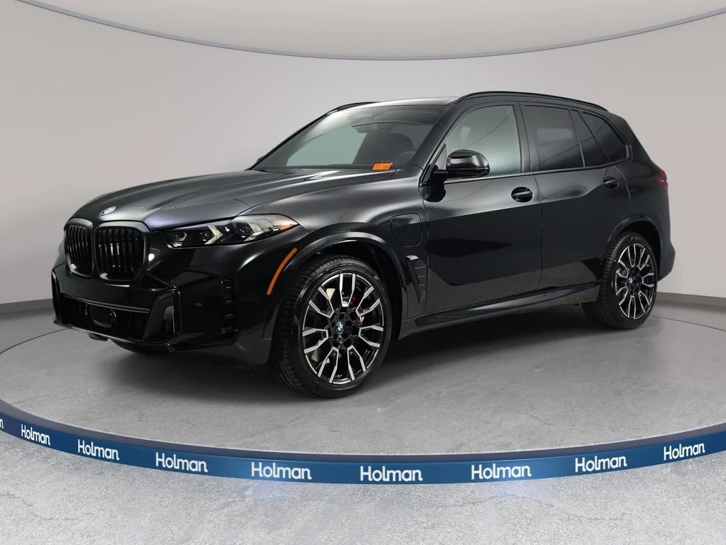 2026 BMW X5 xDrive50e's photo