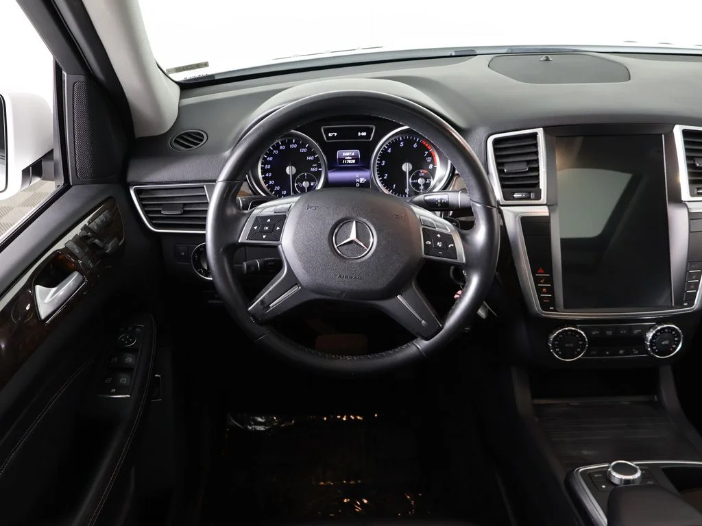 Used 2014 Polar White Mercedes-Benz ML 350 image 33