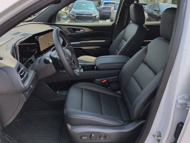 New 2026 Summit White Chevrolet LT image 21