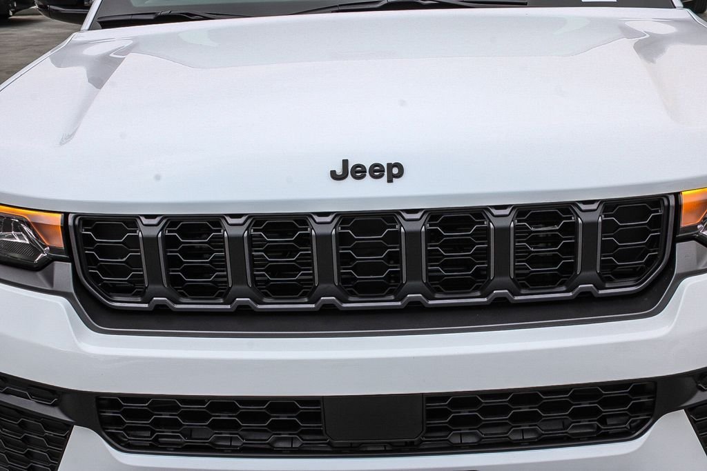 New 2026 Bright White Clearcoat Jeep Altitude image 6